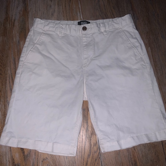 PAIGE chino stretch shorts/back button pockets/33